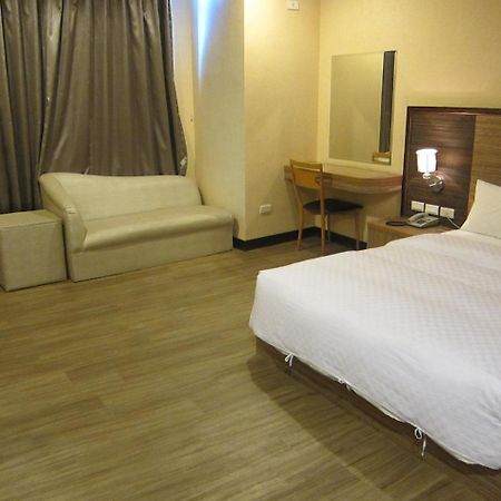 Da Chien Hotel Гаосюн Экстерьер фото