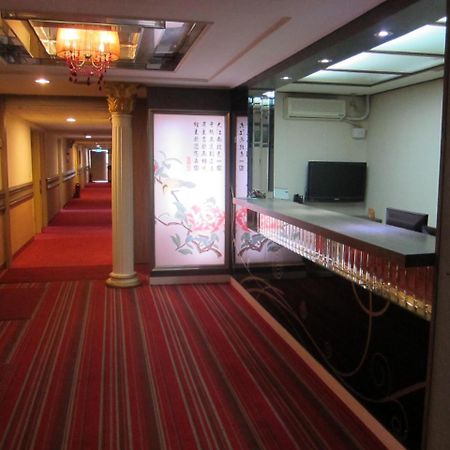 Da Chien Hotel Гаосюн Экстерьер фото