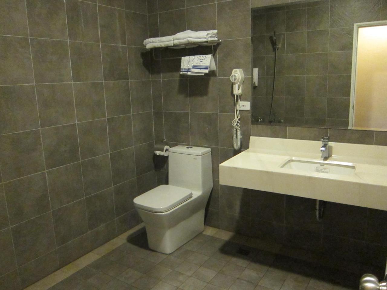 Da Chien Hotel Гаосюн Экстерьер фото